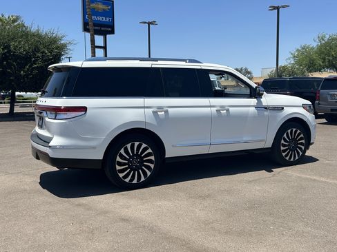 Used 2022 Lincoln Navigator Black Label AWD/4WD image 5