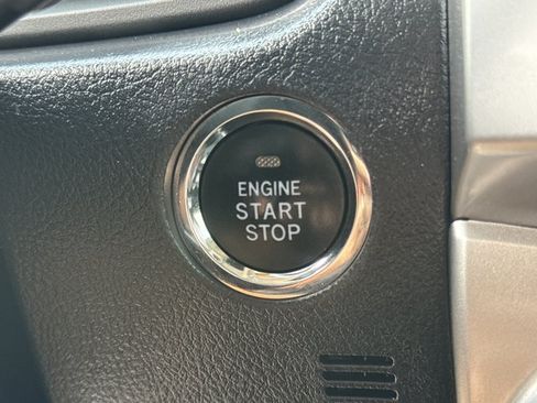 Used 2019 Toyota 4Runner Limited AWD/4WD image 24