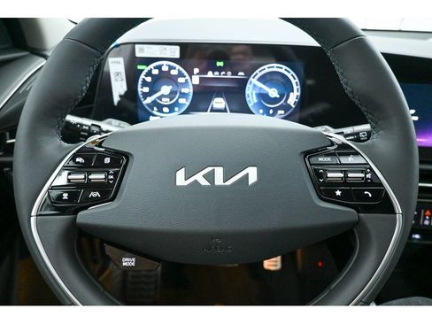 New 2025 Kia Niro Wave w/ Wave Preserve Package image 20