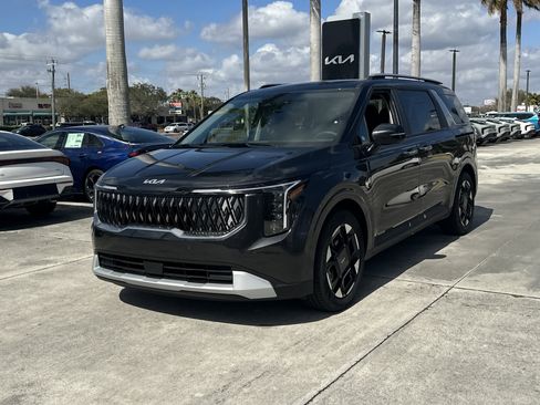 New 2026 Kia Carnival EX FWD image 2