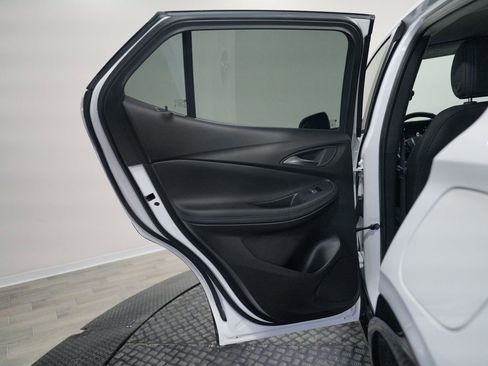 Used 2025 Buick Encore GX Sport Touring w/ Comfort Package FWD image 13