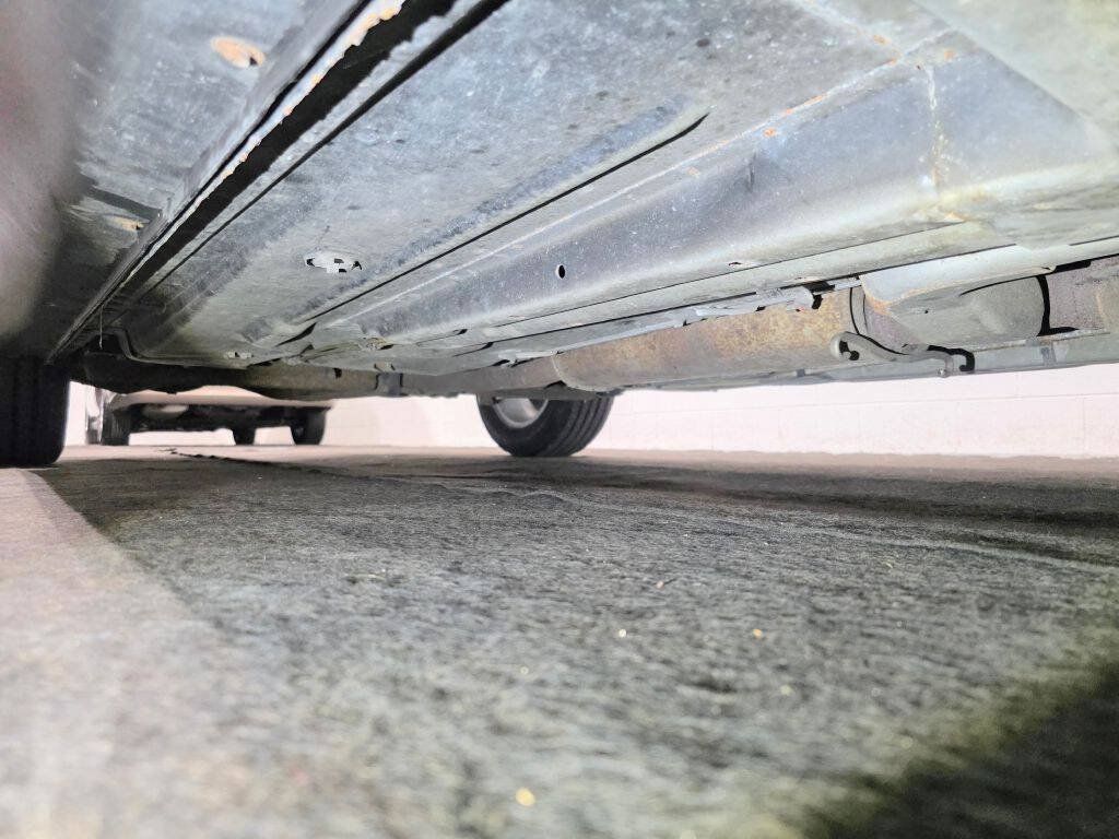 Used 1997 Oldsmobile Aurora FWD image 6
