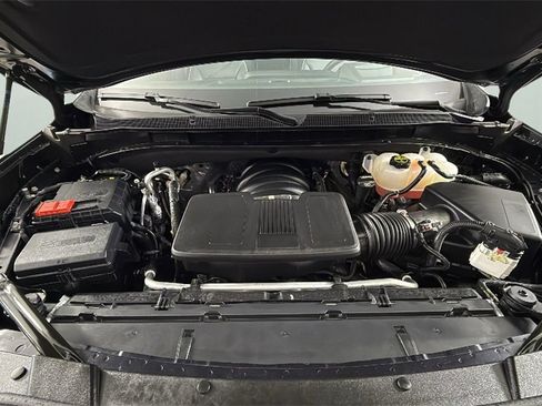 Certified 2025 Chevrolet Suburban Premier image 40