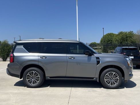 New 2026 Nissan Armada SL w/ Captain's Chari Seat Package AWD/4WD image 3