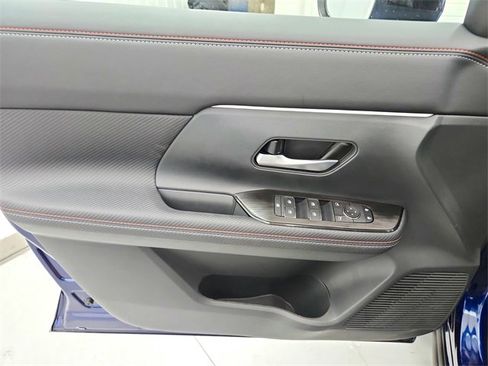 New 2026 Nissan Kicks SR image 30