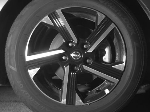 Used 2025 Nissan Sentra SV FWD image 13