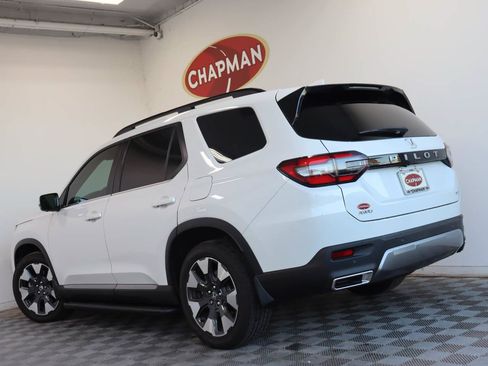 Used 2026 Honda Pilot Elite image 4