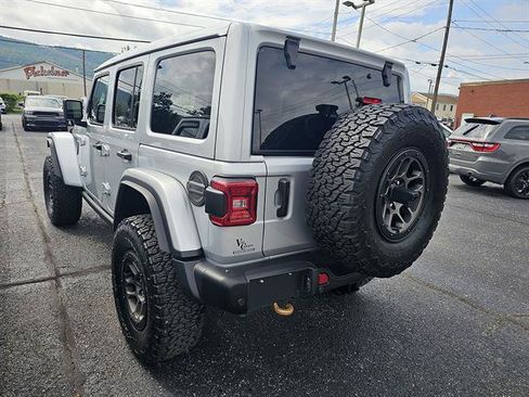 Used 2023 Jeep Wrangler Unlimited Rubicon 392 w/ Xtreme Recon 35" Tire Package AWD/4WD image 6