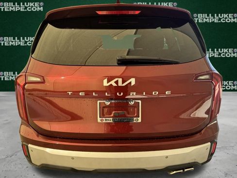 Used 2024 Kia Telluride S image 5