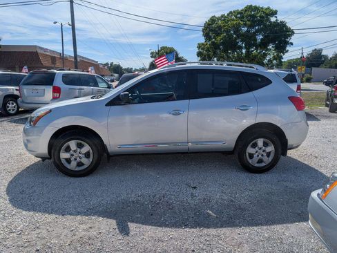 Used 2015 Nissan Rogue S w/ Convenience Package FWD image 4