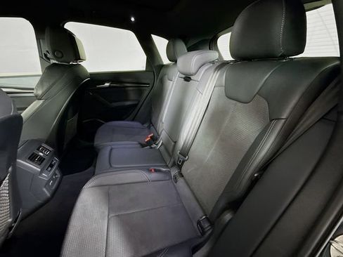 Used 2022 Audi SQ5 Premium Plus w/ Premium Plus Package image 26