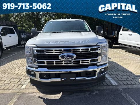 New 2026 Ford F350 XL w/ XL Chrome Package AWD/4WD image 4