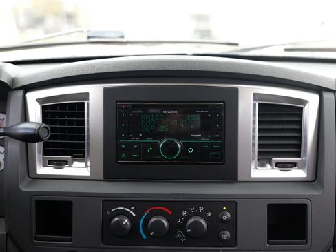 Used 2007 Dodge Ram 1500 Truck SLT RWD image 32