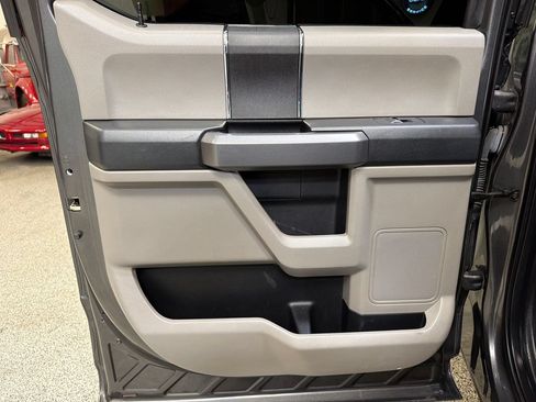 Used 2018 Ford F150 XLT AWD/4WD image 34