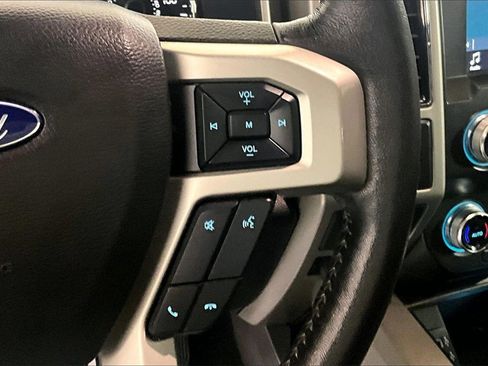 Certified 2019 Ford F150 Lariat w/ Equipment Group 502A Luxury image 16