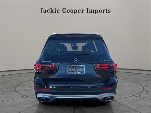 Certified 2025 Mercedes-Benz GLB 35 AMG 4MATIC image 4