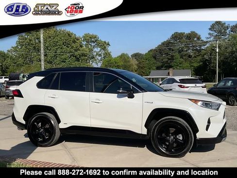 Used 2019 Toyota RAV4 XSE w/ XSE Weather Package AWD/4WD image 8