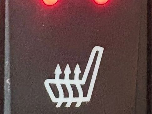 Used 2018 Chrysler Pacifica Limited image 43