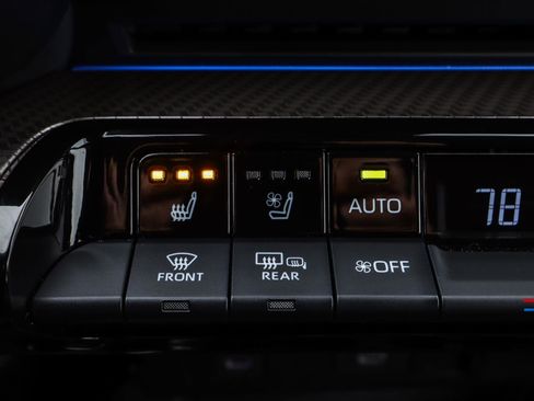 Used 2024 Toyota Prius Limited w/ Limited Premium Package image 35