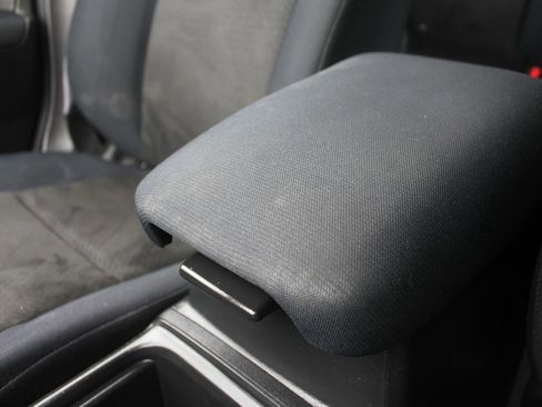 Used 2016 Honda CR-V LX image 21