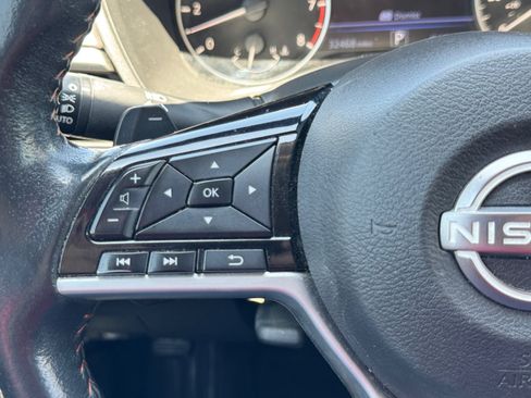 Used 2024 Nissan Altima 2.5 SR FWD image 22
