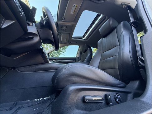 Used 2020 Honda Accord Touring image 16