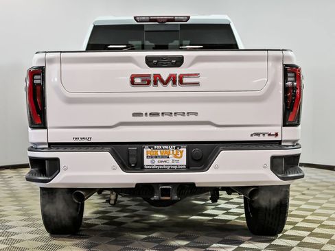 Used 2024 GMC Sierra 2500 AT4 w/ AT4 Premium Plus Package image 5