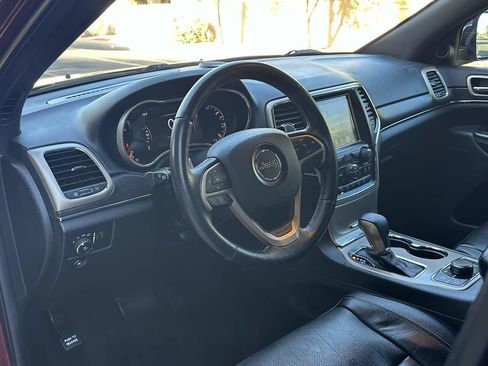 Used 2017 Jeep Grand Cherokee Limited w/ Luxury Group II image 13
