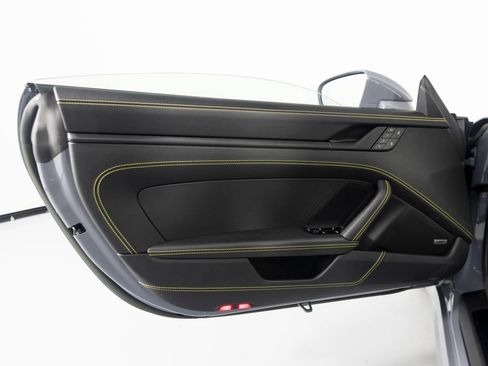 Certified 2023 Porsche 911 Targa 4 GTS AWD/4WD image 16