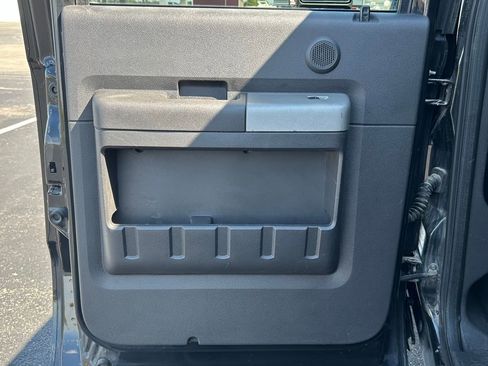 Used 2014 Ford F250 Lariat w/ Lariat Ultimate Package image 19