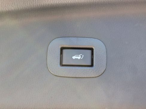 Used 2023 INFINITI QX80 Sensory w/ Cargo Package AWD/4WD image 9