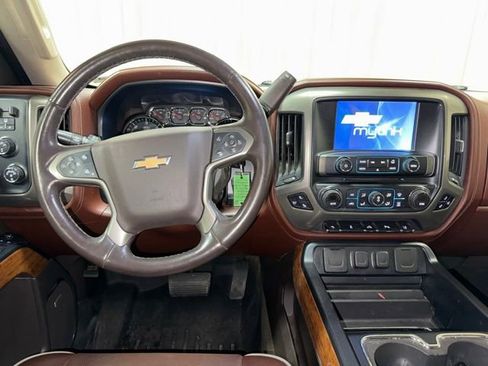 Used 2014 Chevrolet Silverado 1500 High Country w/ High Country Premium Package AWD/4WD image 20