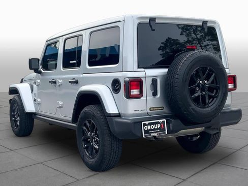 Used 2023 Jeep Wrangler Unlimited Sport AWD/4WD image 12