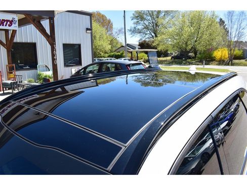 Used 2021 Kia Sorento EX w/ Panoramic Sunroof Package FWD image 42