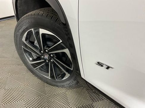 New 2026 Buick Enclave Sport Touring w/ Power Package FWD image 40