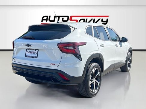 Used 2024 Chevrolet Trax RS w/ Driver Confidence Package FWD image 7