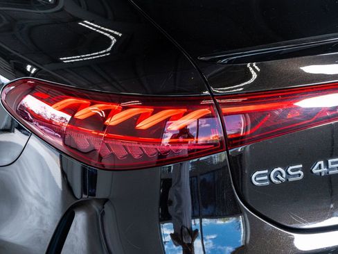 Used 2023 Mercedes-Benz EQS 450+ 4MATIC Sedan image 24