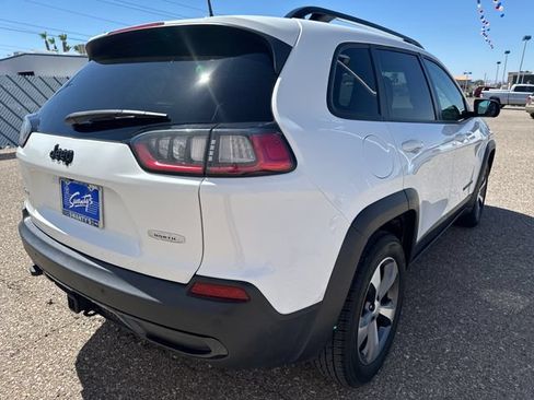 Used 2020 Jeep Cherokee Latitude w/ Quick Order Package 26F North AWD/4WD image 5