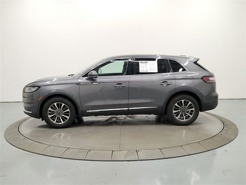 Used 2021 Lincoln Nautilus Reserve image 4