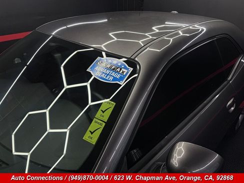 Used 2015 Dodge Challenger SXT RWD image 21