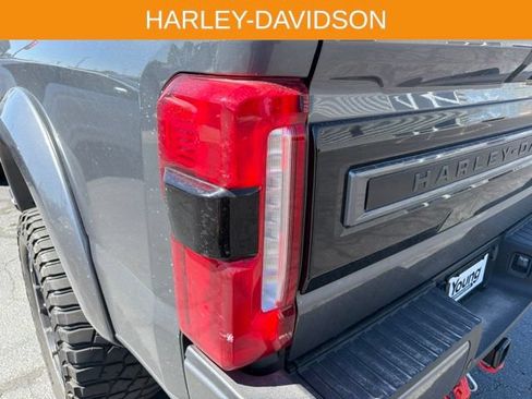 Used 2024 Ford F250 Lariat w/ Lariat Ultimate Package AWD/4WD image 30