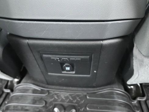 Used 2018 RAM 1500 Lone Star image 24