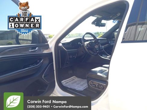 Used 2021 Jeep Grand Cherokee L Overland w/ Advanced Protech Group III AWD/4WD image 9