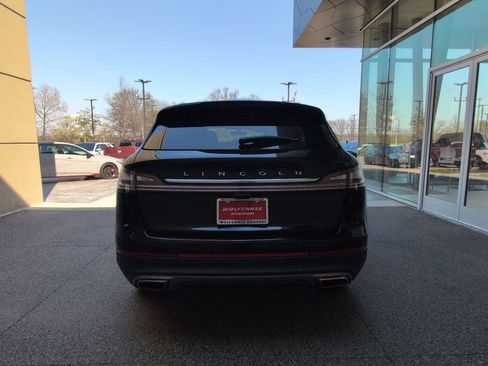 Used 2023 Lincoln Nautilus Standard w/ Premium Package image 4