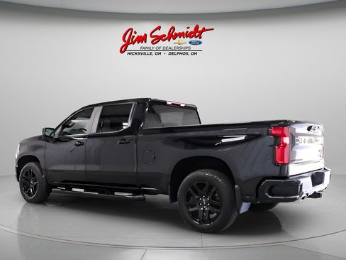 Used 2024 Chevrolet Silverado 1500 RST AWD/4WD image 4