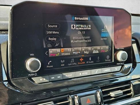 Used 2025 Nissan Pathfinder SV FWD image 14