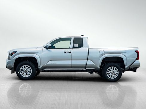 New 2025 Toyota Tacoma SR5 image 4