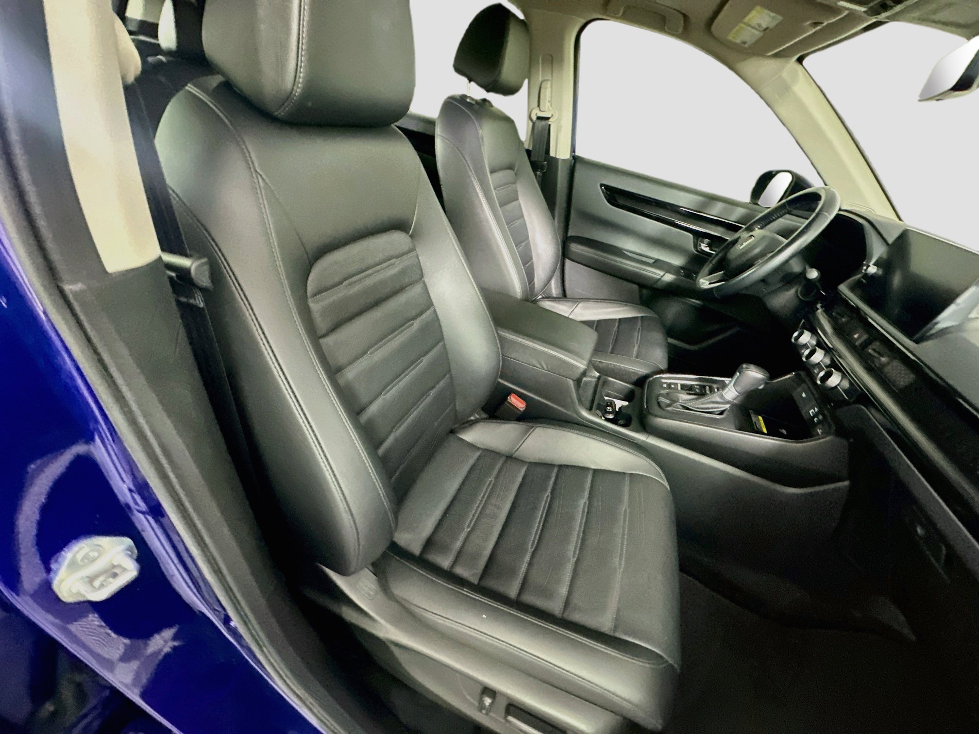 Used 2025 Honda CR-V EX-L image 32