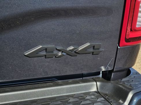 New 2026 RAM 2500 Limited AWD/4WD image 41