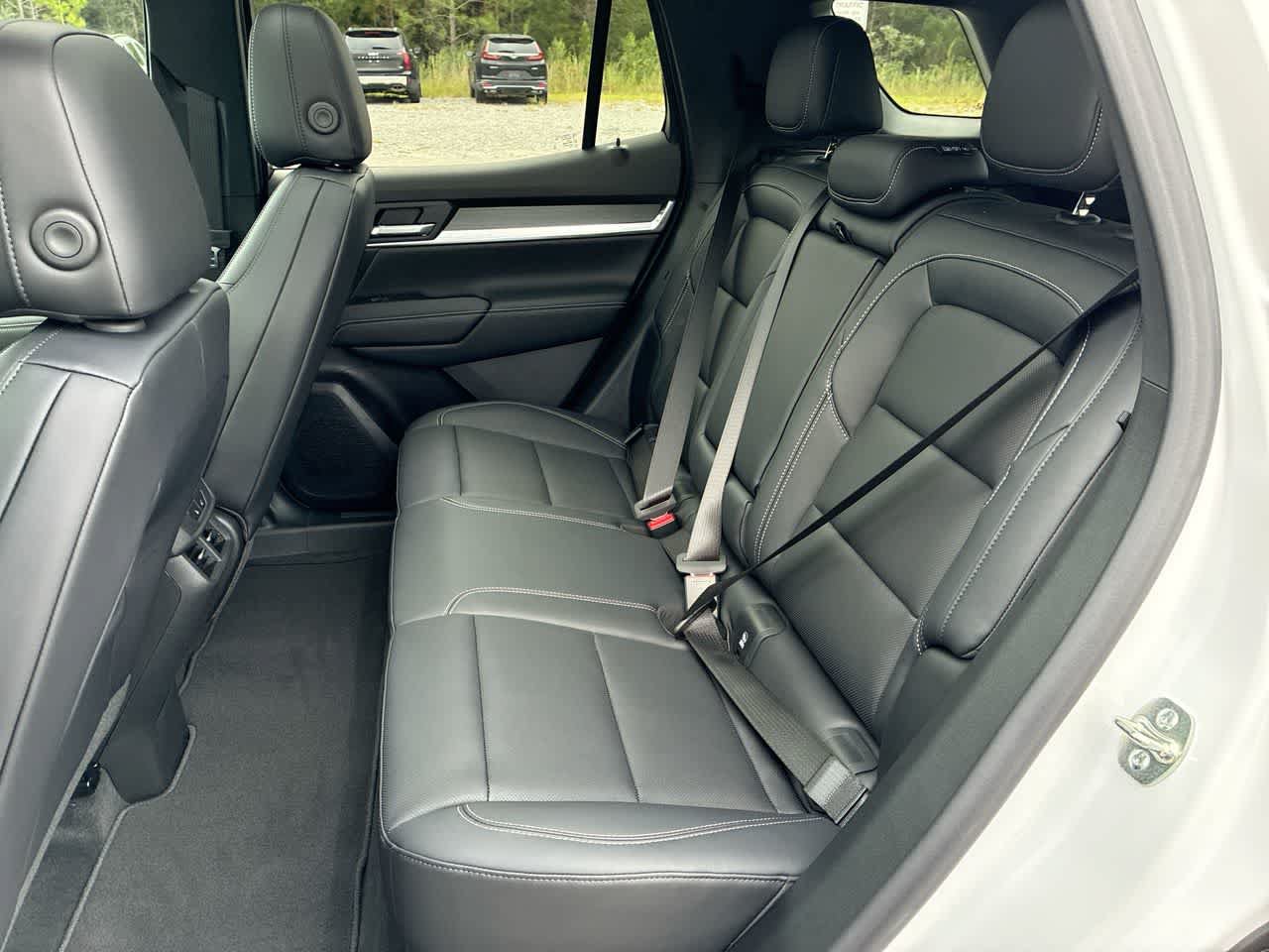 New 2027 GMC Terrain Elevation w/ Elevation Premium Package FWD image 25